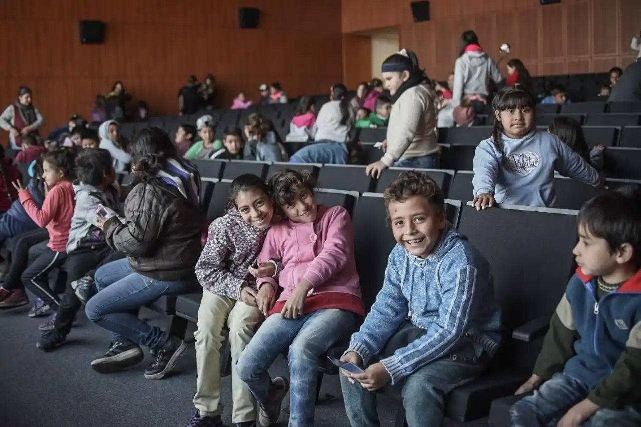 Comenzó “Vamos al cine”, una propuesta en el Parque de la Constitución