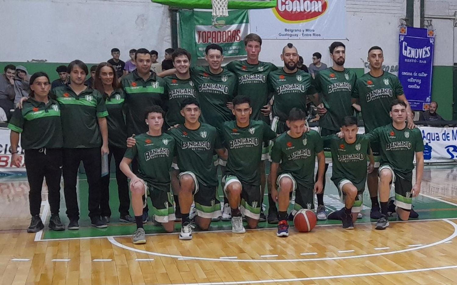 Gran partido de Centro Bancario Gualeguay ante Atlético Tala. El equipo de Román Nuñez con una marca férrea le bajo el goleo a la visita y sobre el final lo definió muy bien.