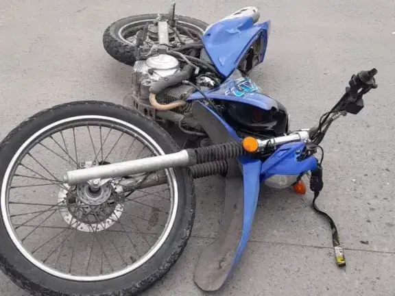 Un hombre oriundo de Necochea murió en un accidente de moto en Berisso
