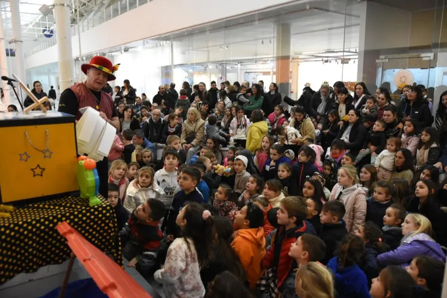 Se habilitó un nuevo espacio lúdico en el Viejo Mercado