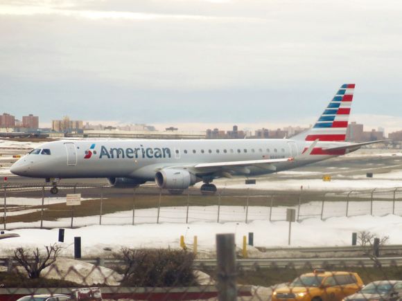 Alliance Airlines compra 16 Embraer E190 ex-American Airlines