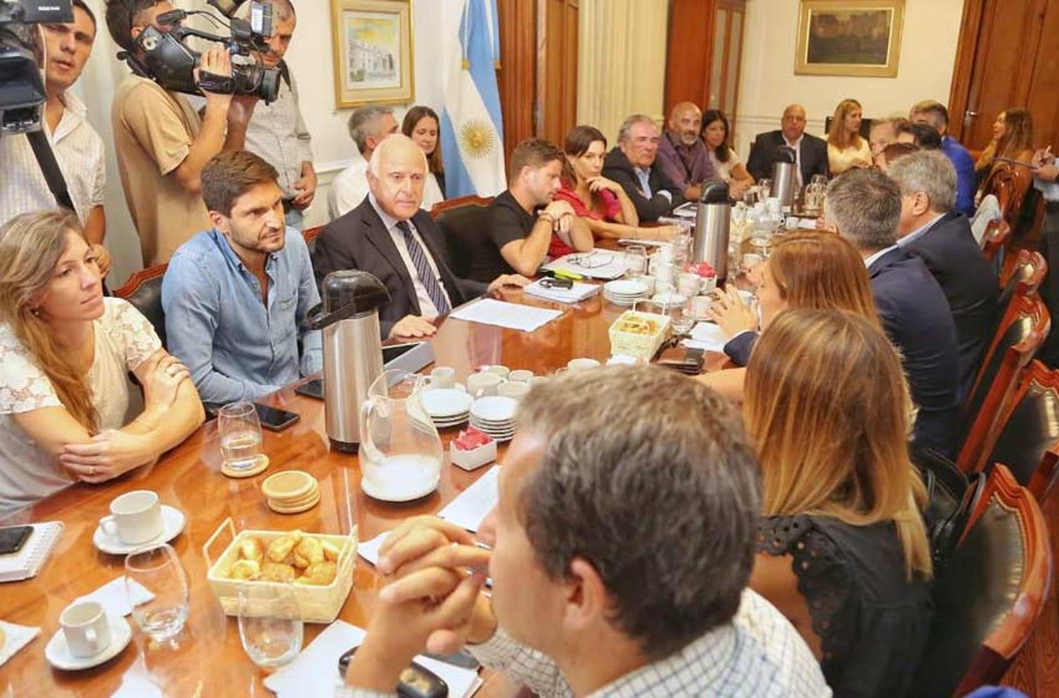 Reunión de todos los bloques de Diputados para formular propuestas y abordar la problemática de la inseguridad