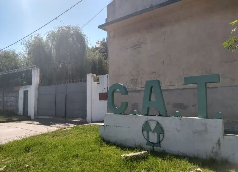 La cooperativa denuncia que la Provincia mantiene una deuda millonaria.