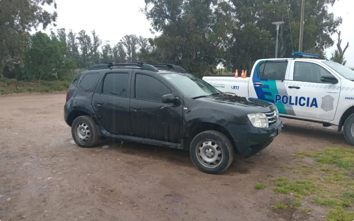 Llevaba cocaína, dólares y 800.000 pesos en efectivo