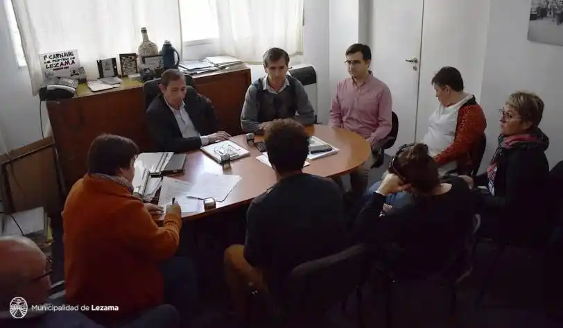 El Intendente de Lezama acordó un aumento del 40% para los municipales