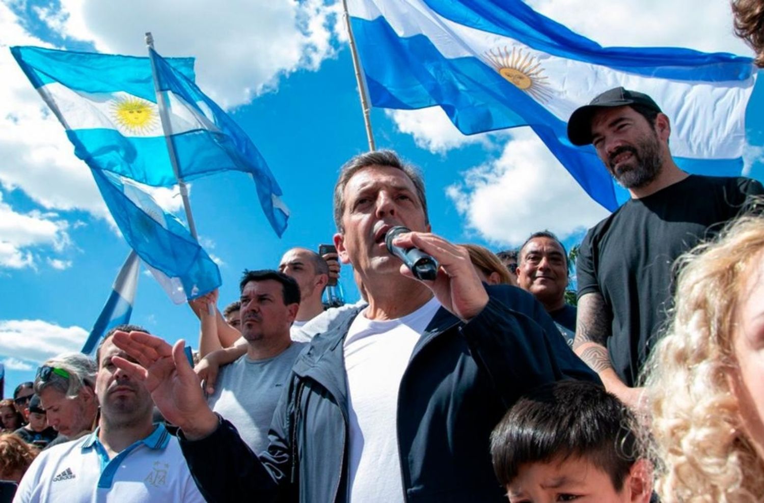 Massa apuntó contra la vuelta de Ganancias: “Le dan limosna a gobernadores y perjudican a los trabajadores”