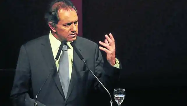 Scioli: "El FpV, para ganar, necesita de los votos de todos los precandidatos"