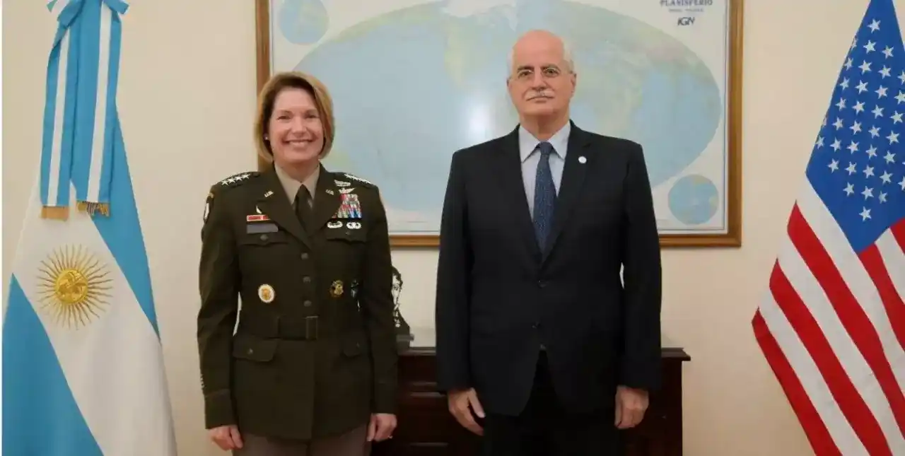 La jefa del Comando Sur de Estados Unidos estuvo en Argentina