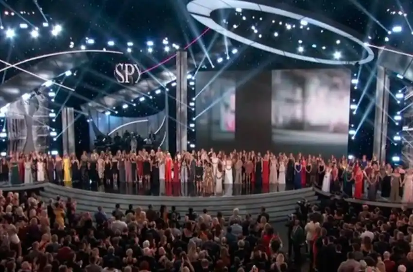 Homenajearon a las víctimas de abuso sexual del médico del equipo de gimnasia olímpica de EE.UU