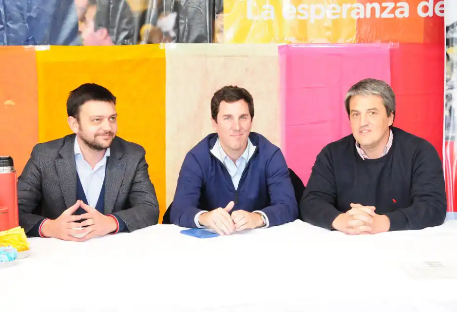 El diputado oficialista Ezequiel Fernández pasó por Tandil e instó a "no volver al pasado"