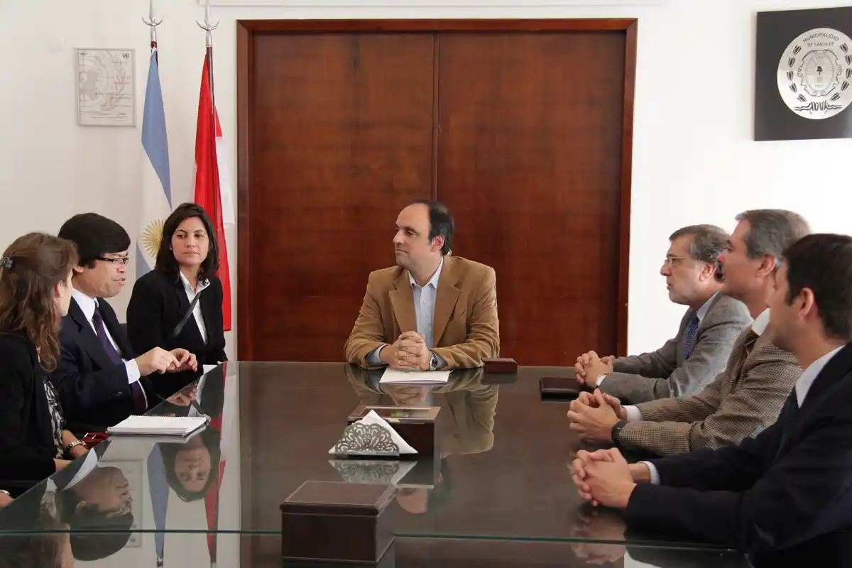 El intendente recibió al embajador de la República de Indonesia