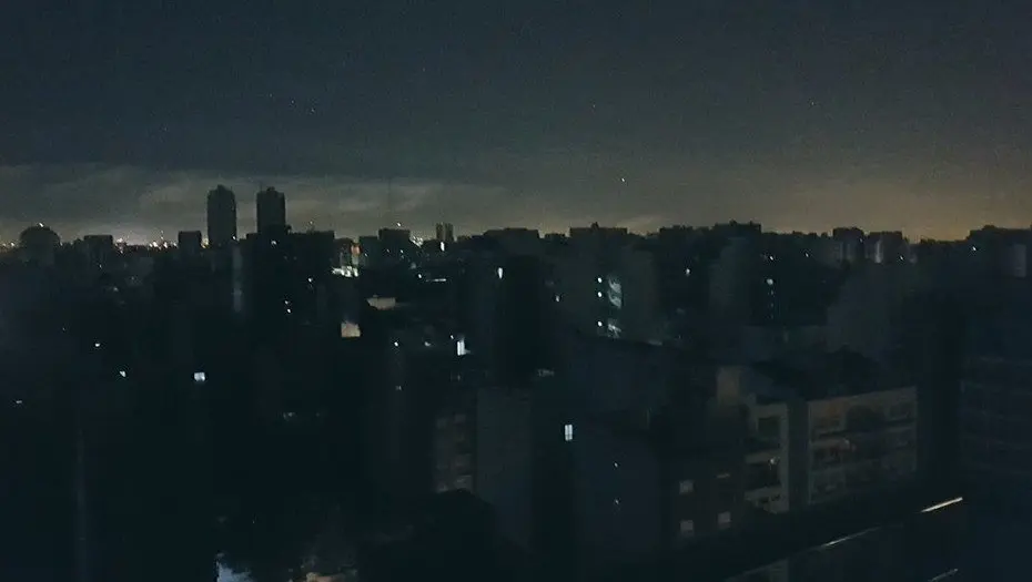 #SinLuz Gran apagón afectó a localidades del Conurbano y barrios porteños