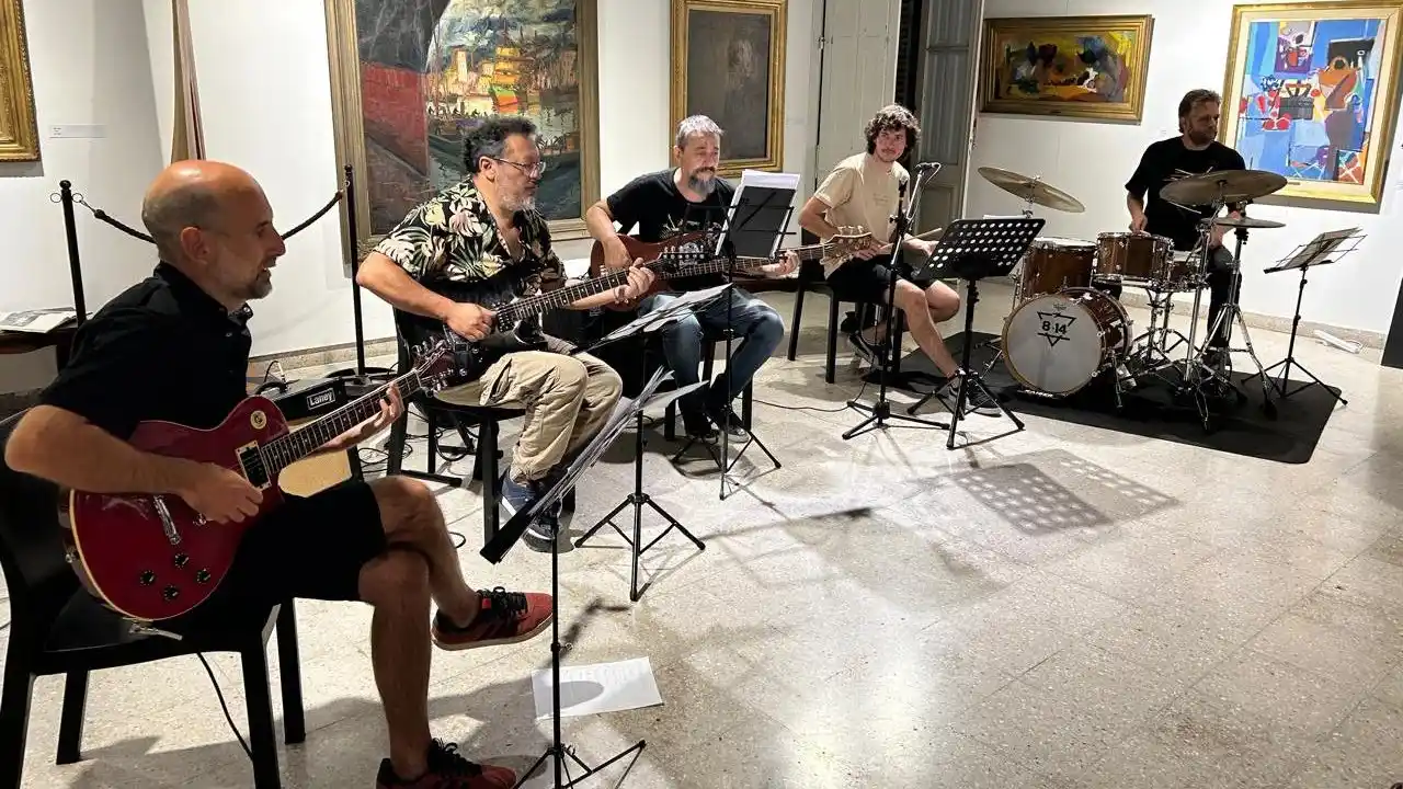 El público acompañó en gran forma la presentación de los músicos