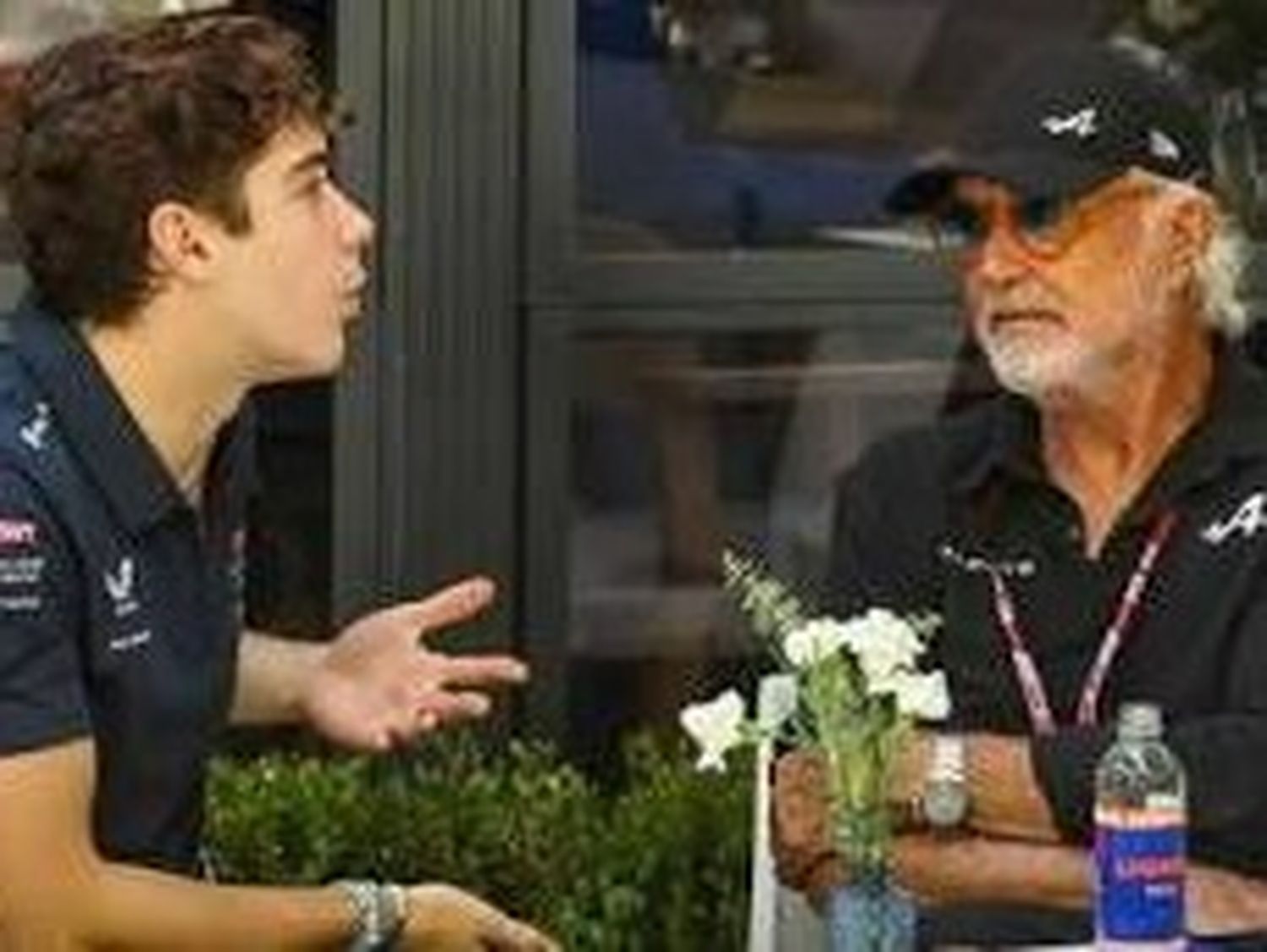 Briatore al ataque: “Publican mucha mierda”, protesta y defiende a Colapinto ante rumores”