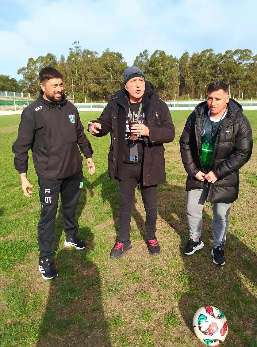 Los entrenadores de la Primera división de Estación, con el experimentado Córdoba