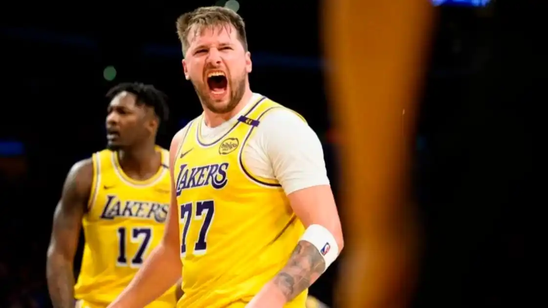 La felicidad de Luka, quien acordó una buena extensión de contrato en LA. Foto: Gigantes.