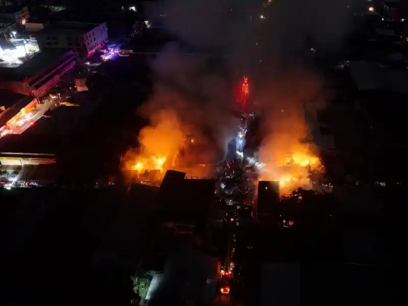 incendio mercado honduras pirotecnia