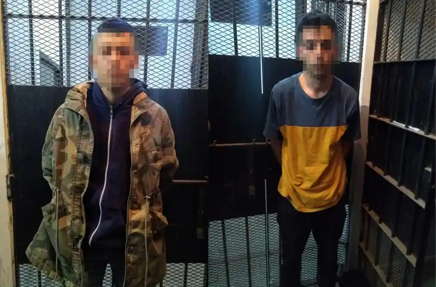 Detuvieron a dos jóvenes sospechados de balear una casa en zona noroeste