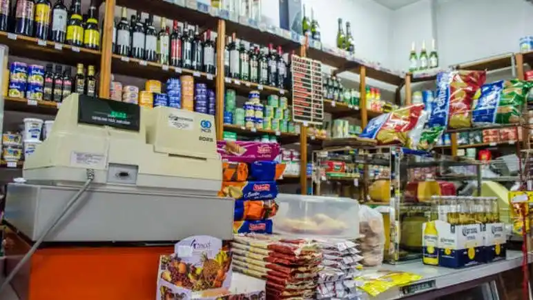 Almaceneros de Buenos Aires denuncian aumentos en mayoristas y escasez de productos