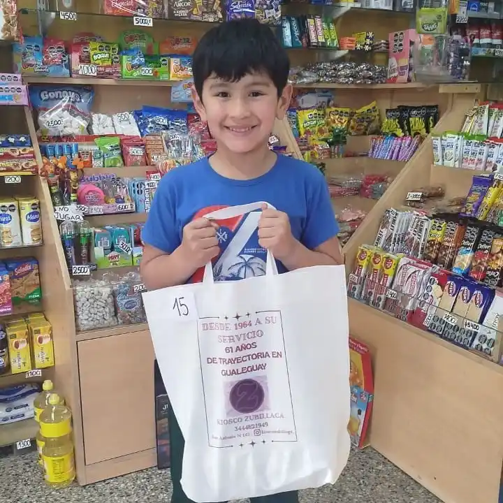 Kiosco Zubillaga celebró sus 61 años con sorteos y premios para sus clientes