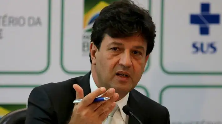 La aprobación al ministro de Salud de Brasil duplica a la de Jair Bolsonaro