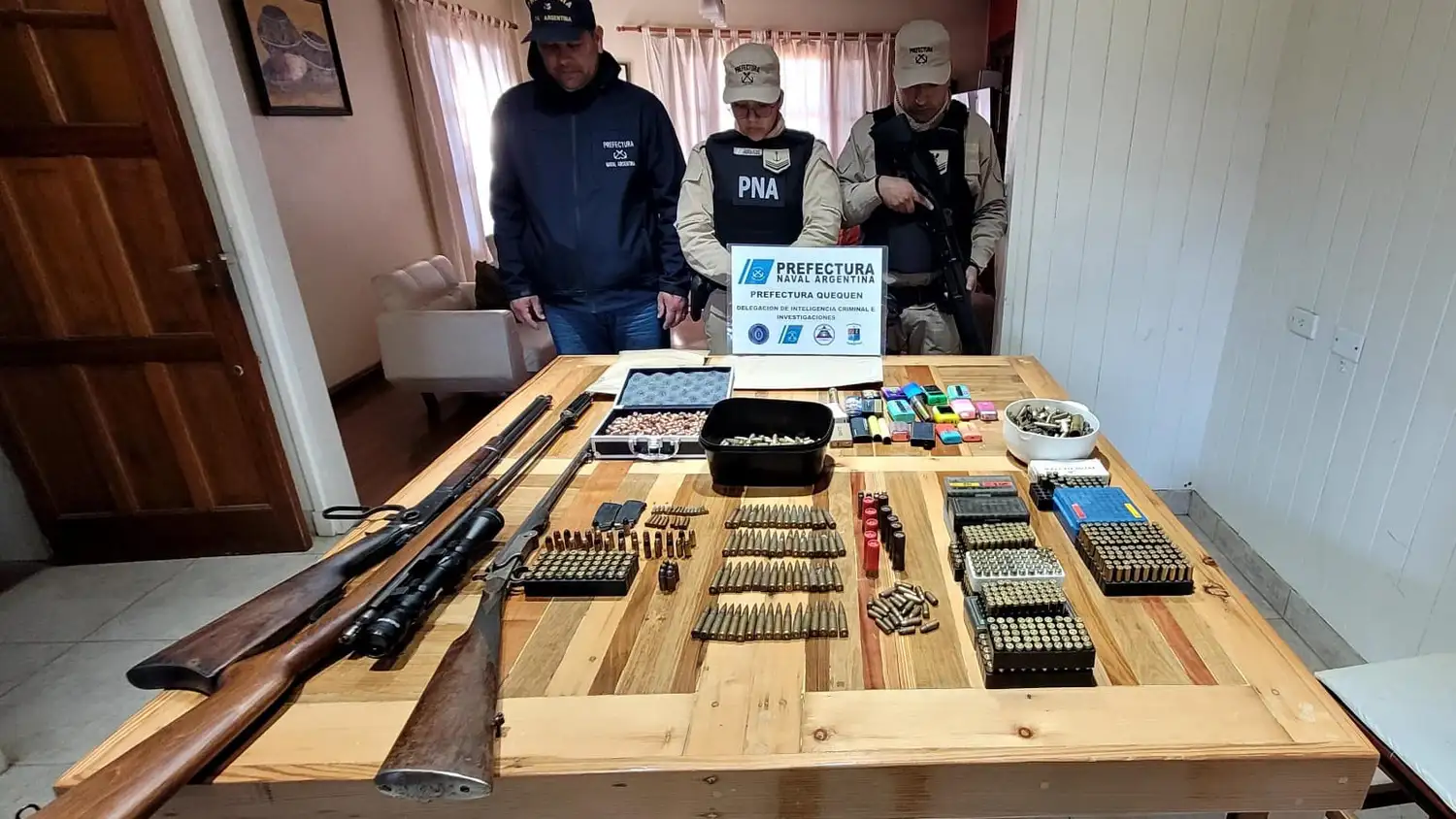 En procedimientos policiales se secuestraron innumerables elementos, armas y proyectiles