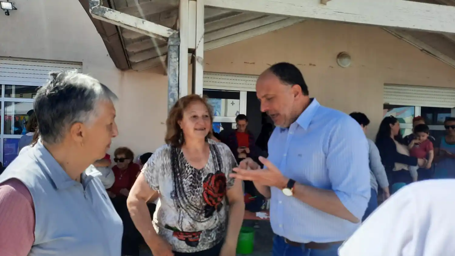 Pablo Garate estuvo presente en los festejos por el Día de la Familia en Olimpo y Fonavi