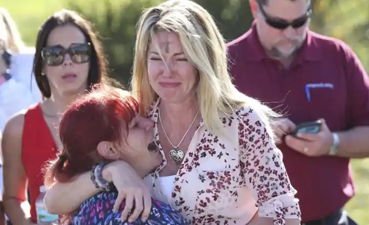 Tiroteo en una escuela en Florida: al menos 15 muertos