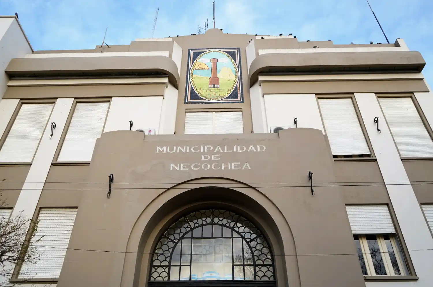 Fachada. Del edificio actual, inaugurado en 1939