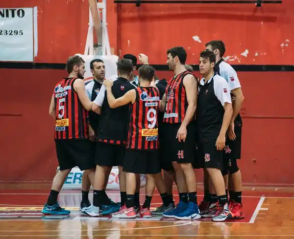 Central vuelve a entrenar aun sin reemplazo para Weigand