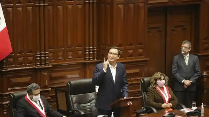 Congreso peruano debate destitución: Vizcarra asegura que no cometió delito alguno