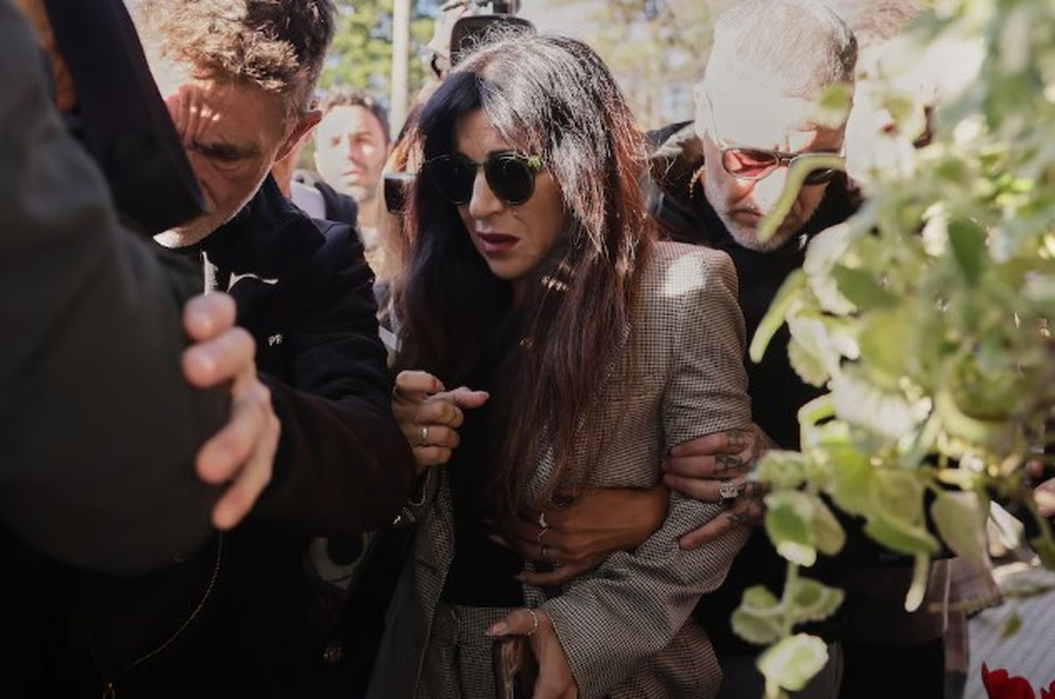 Gianinna Maradona llega al juicio por la muerte de Diego para declarar.