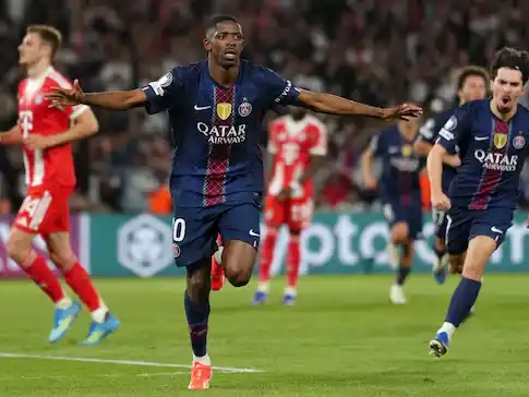 Doblete de Dembelé para la victoria 5 a 4 del PSG en París ante El Bayern Munich. Foto:Reuters
