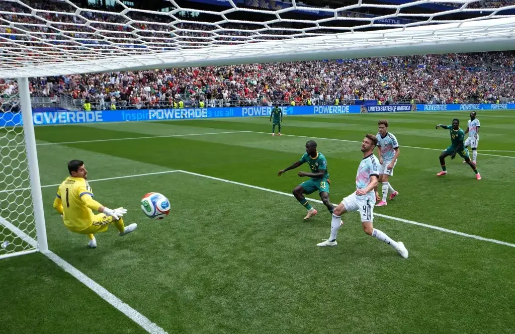 Bélgica logró una remontada épica ante Senegal y avanzó a octavos de final