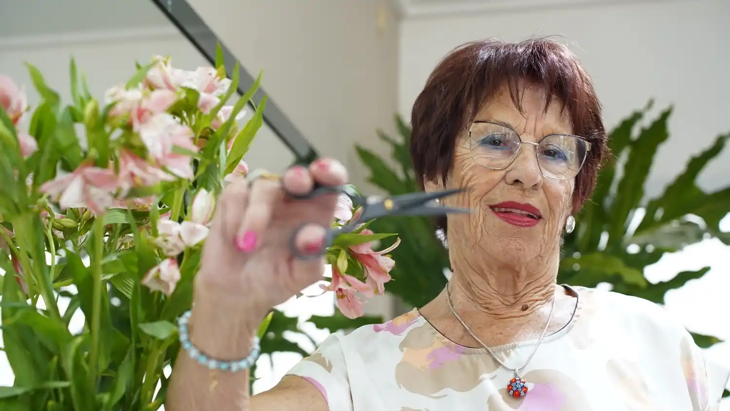 Elva, la peluquera que echó raíces en San Francisco