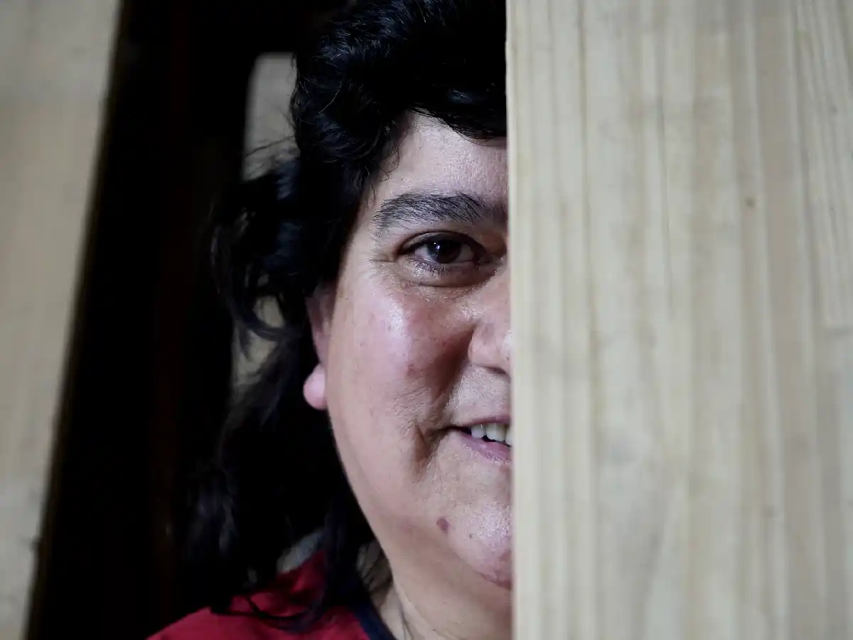 Marta construye sueños  propios y ajenos con  sus manos de carpintera 