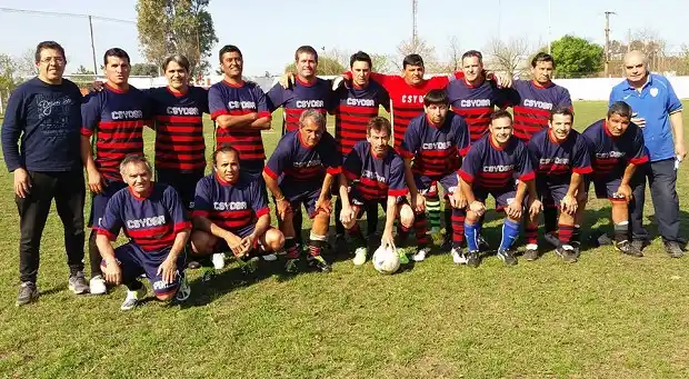 Fútbol Amateur: El Tricampeón volvió a perder
