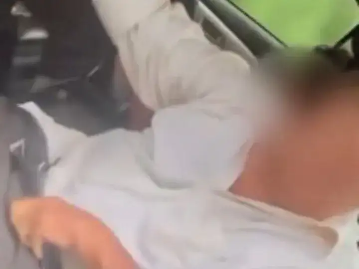 Taxista fue encontrado junto a una nena con los pantalones bajos: "Ella me lo pidió"