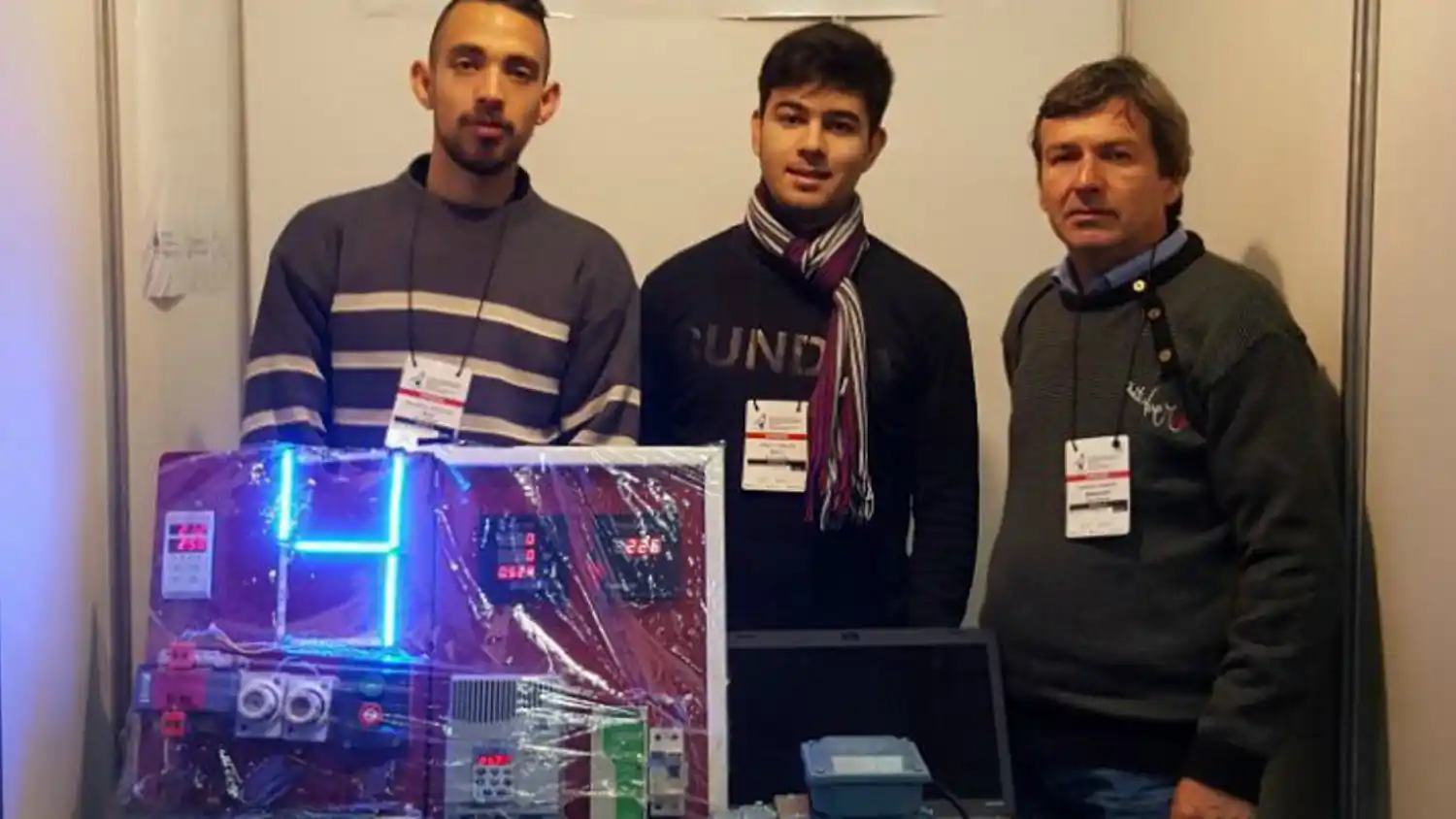 Santafesinos participaron de la Feria de Emprendedorismo Escolar