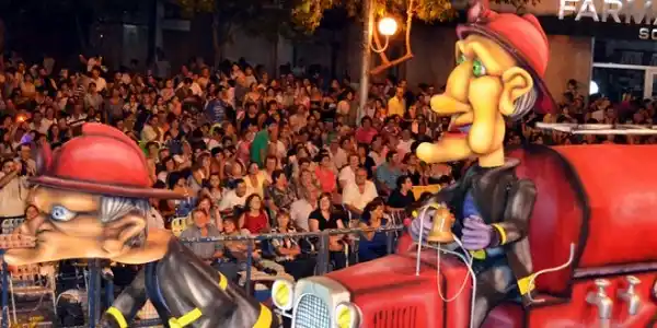 Carnavales en Lincoln: Banda XXI, Abel Pintos, Divididos y otros artistas