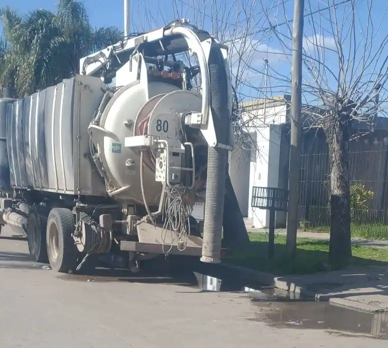 Camión de Obras Públicas con "olores"