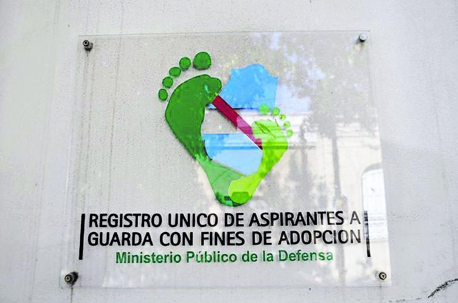 Adopción: 51 adolescentes esperan una familia