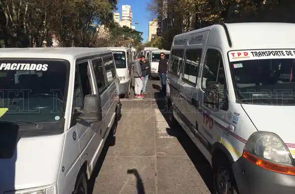 Incluir Salud: "Reclamamos que nos paguen y que este programa siga en pie"