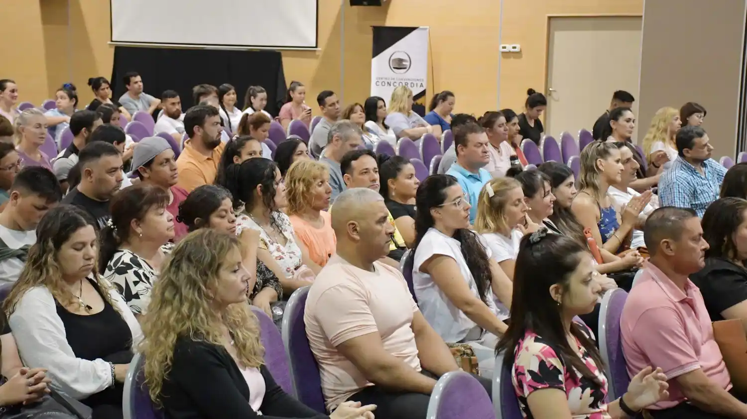 Funcionarios y empleados municipales participaron de una capacitación sobre “Ambiente laboral libre de violencia y acoso”