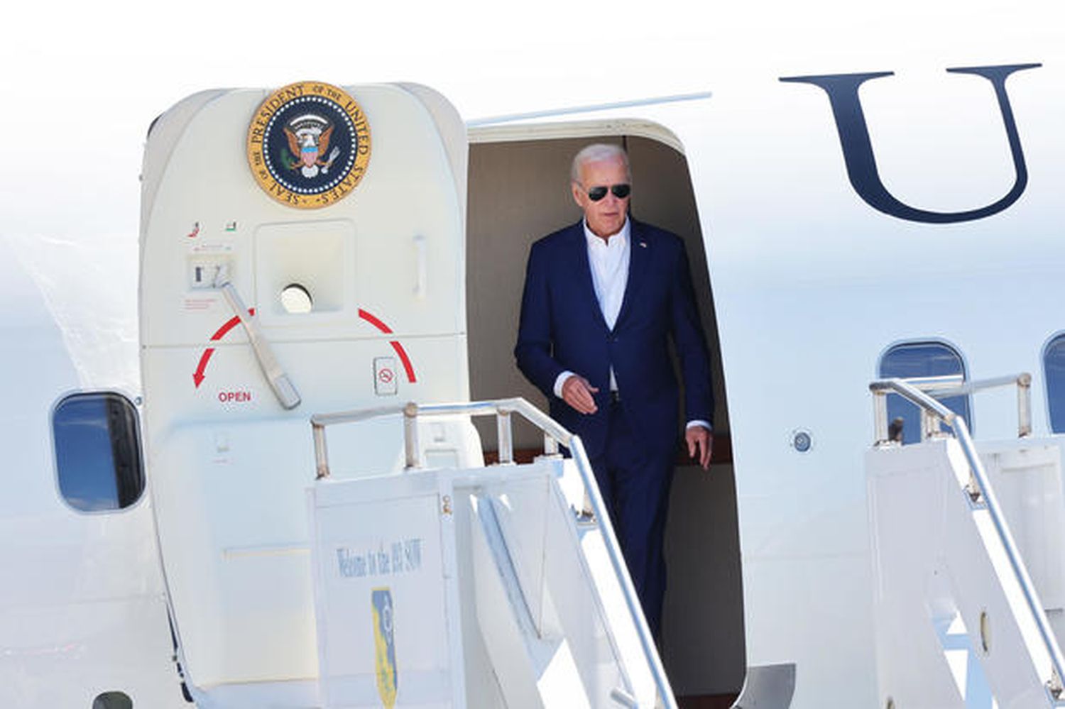 U.S. President Joe Biden prepares to disembark Air Force One as he arrives at Harrisburg International Airport on July 07, 2024 in Harrisburg, Pennsylvania.