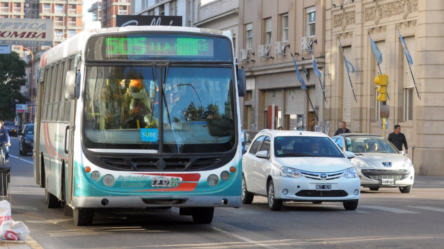 El próximo martes habrá paro de transporte en reclamo de mejoras salariales