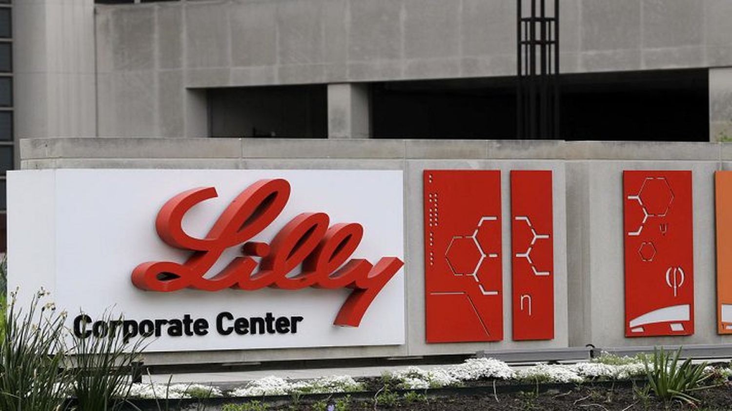 EE.UU. autoriza uso de fármaco experimental de Eli Lilly contra la COVID-19