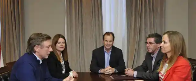 Bordet define posición con legisladores nacionales