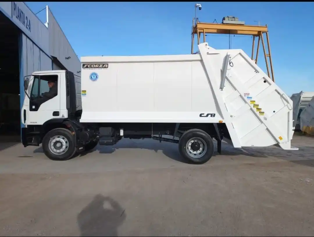 Renuevan los equipos de recolección de residuos