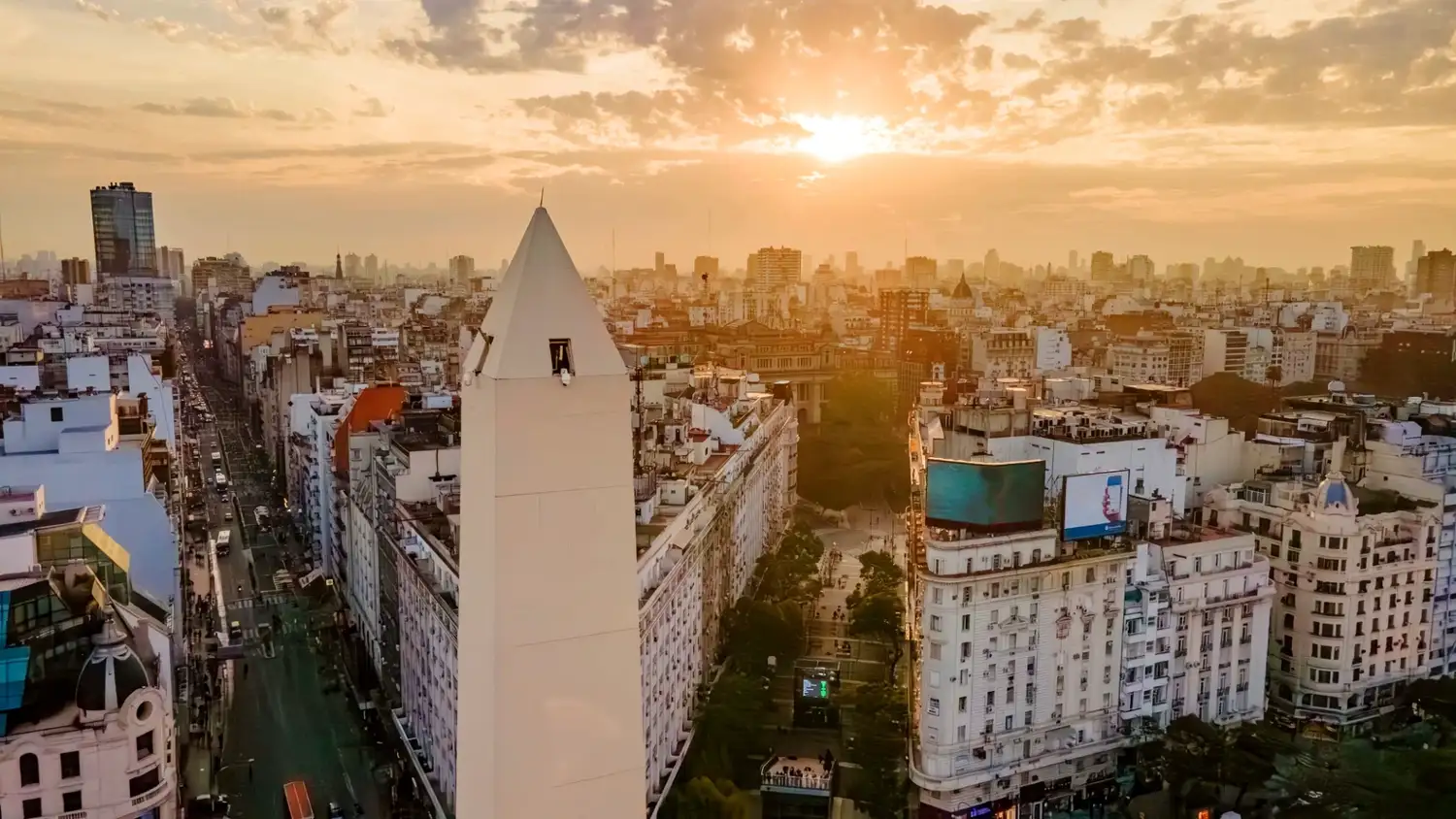 La Ciudad festeja a lo grande los 90 años del Obelisco, el corazón de Buenos Aires
